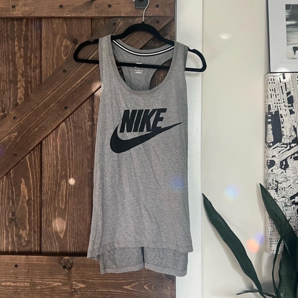 5 Nike Dri-Fit Workout Tanks Bundle